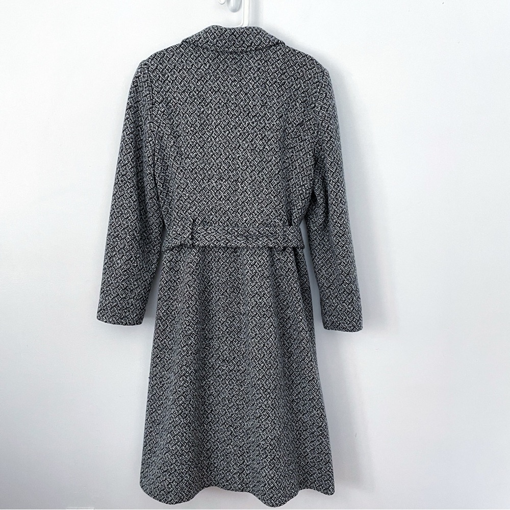 Joseph White & Black Wool Herringbone Coat  size 8 - Picture 10 of 15